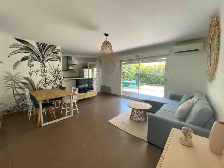 Tres Bel Appartement Contemporain Et Calme Fréjus Zewnętrze zdjęcie