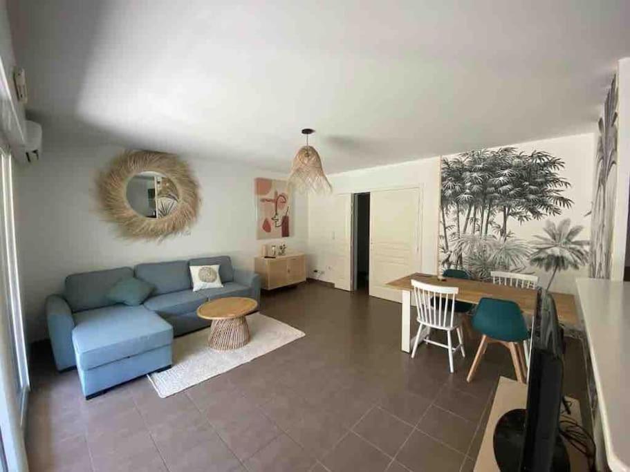 Tres Bel Appartement Contemporain Et Calme Fréjus Zewnętrze zdjęcie