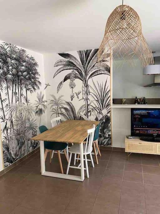 Tres Bel Appartement Contemporain Et Calme Fréjus Zewnętrze zdjęcie